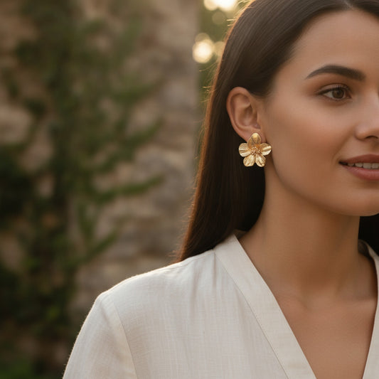 Boucles d'Oreilles Fleuries Vintage Dorées